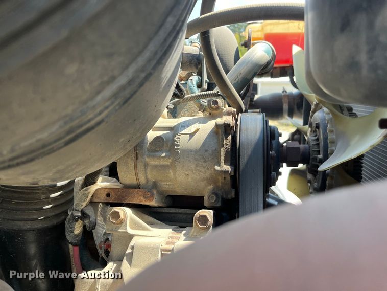 image for item FG0648 2005 International 7300 dump truck
