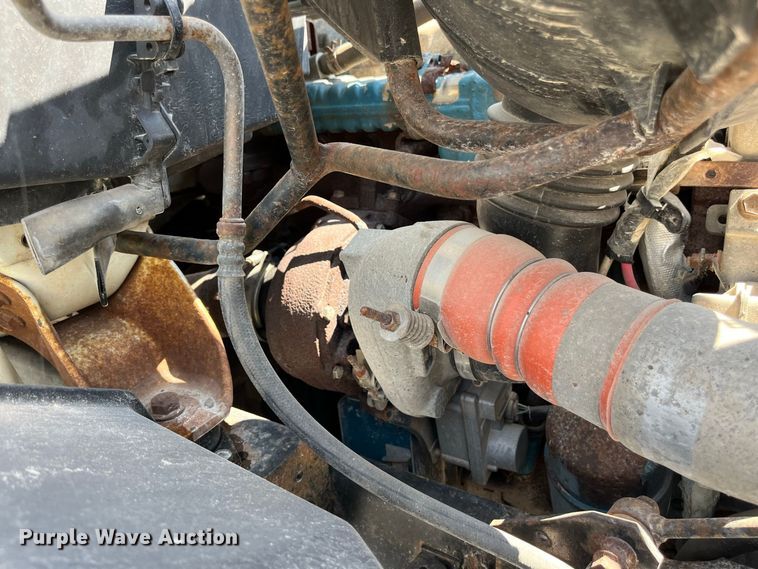 image for item FG0648 2005 International 7300 dump truck