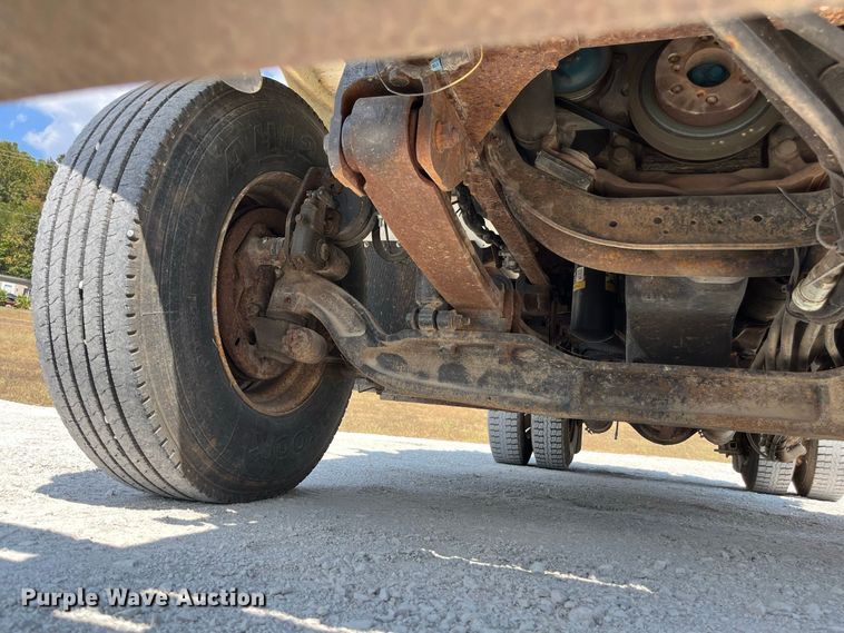 image for item FG0648 2005 International 7300 dump truck
