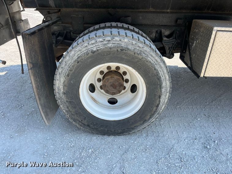 image for item FG0648 2005 International 7300 dump truck