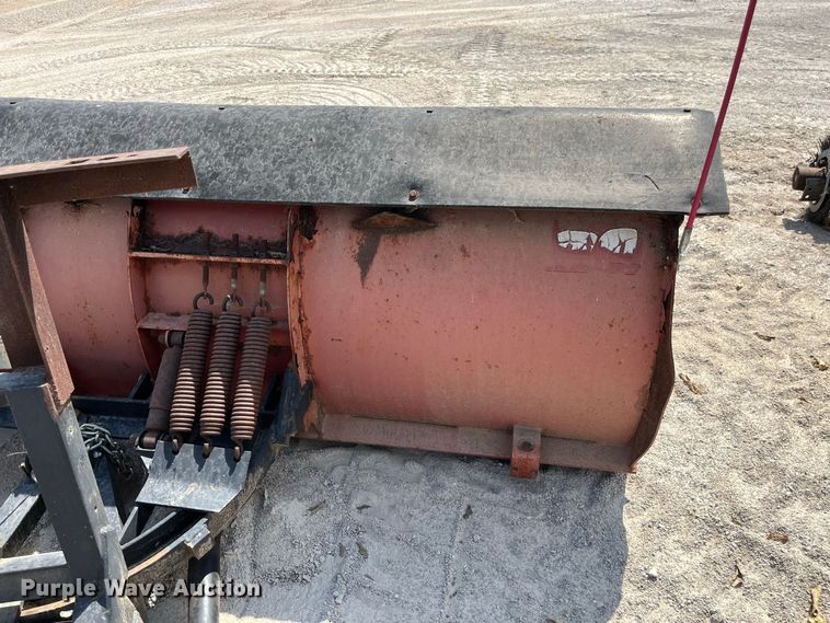 image for item FG0648 2005 International 7300 dump truck