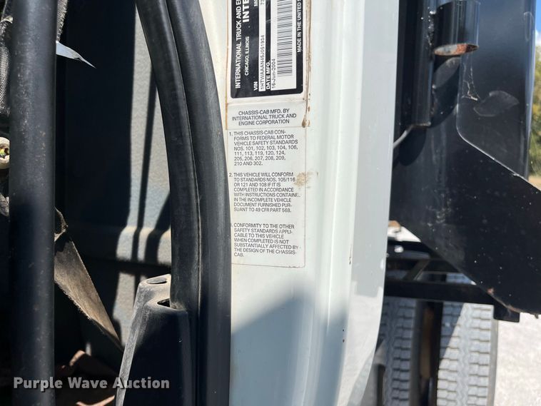 image for item FG0648 2005 International 7300 dump truck
