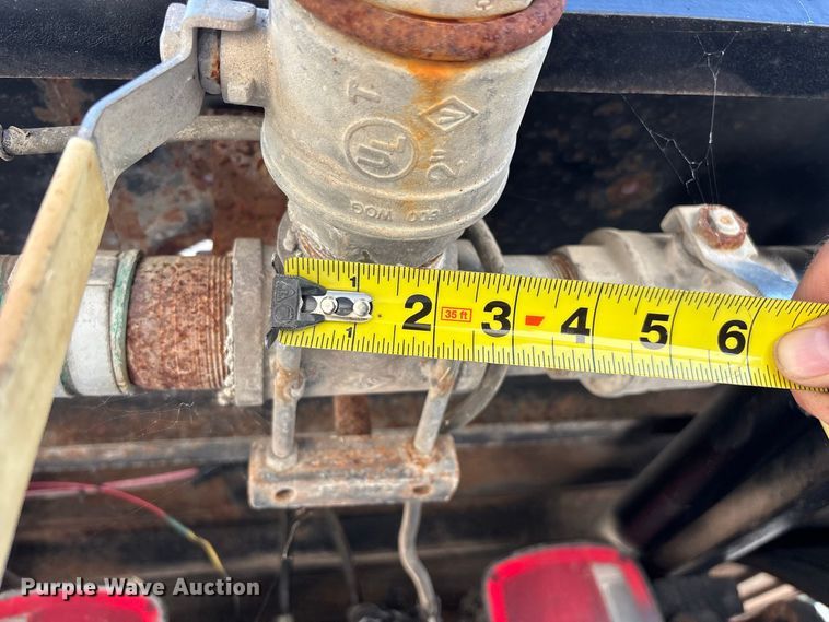 image for item FG0649 2000 Chevrolet C8500 water truck