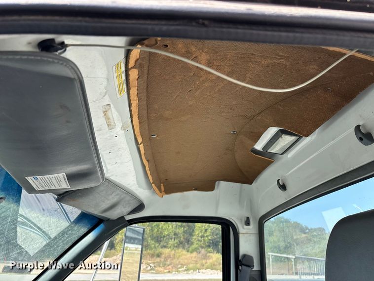 image for item FG0649 2000 Chevrolet C8500 water truck