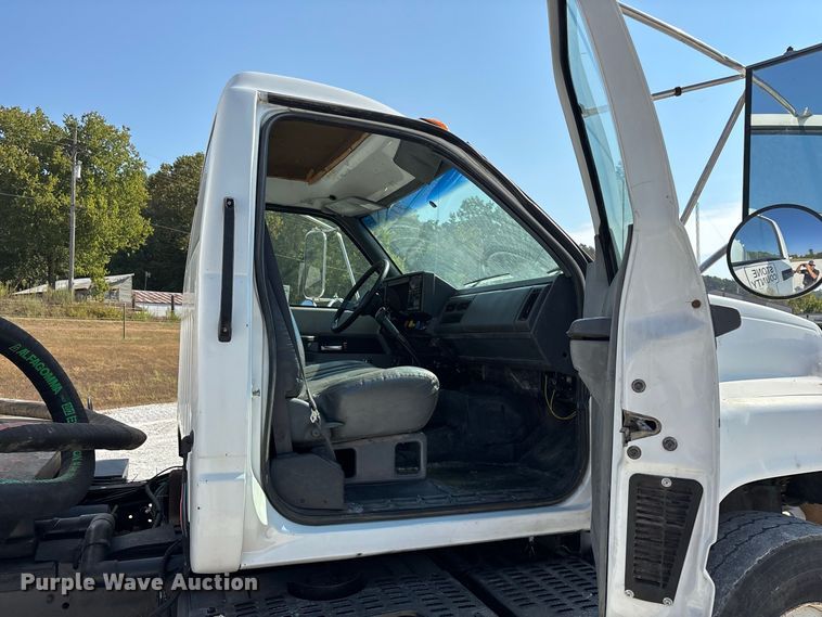 image for item FG0649 2000 Chevrolet C8500 water truck