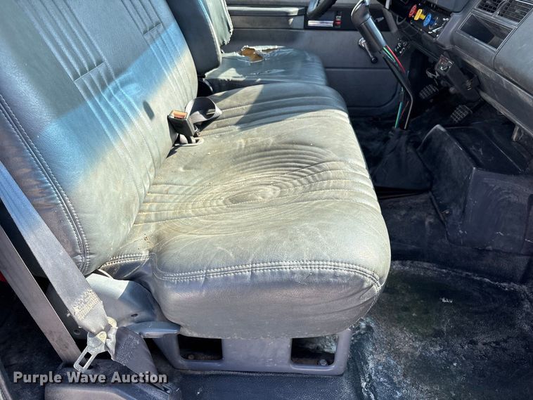 image for item FG0649 2000 Chevrolet C8500 water truck