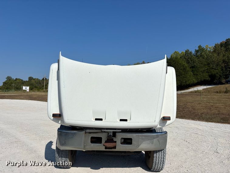 image for item FG0649 2000 Chevrolet C8500 water truck