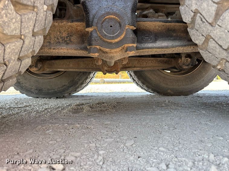 image for item FG0649 2000 Chevrolet C8500 water truck