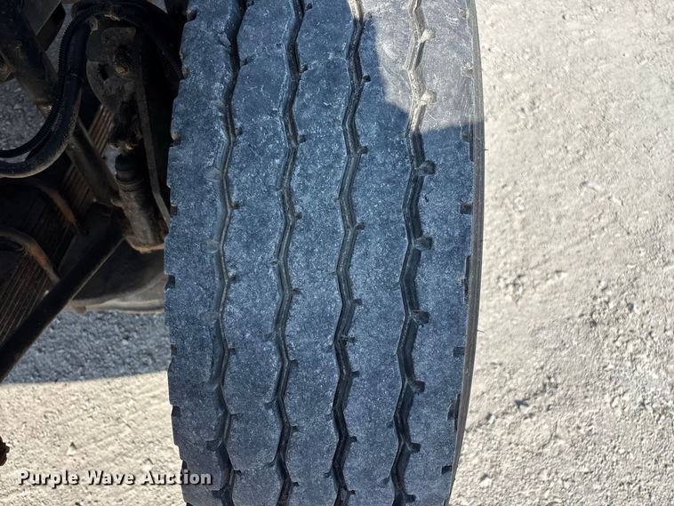image for item FG0649 2000 Chevrolet C8500 water truck