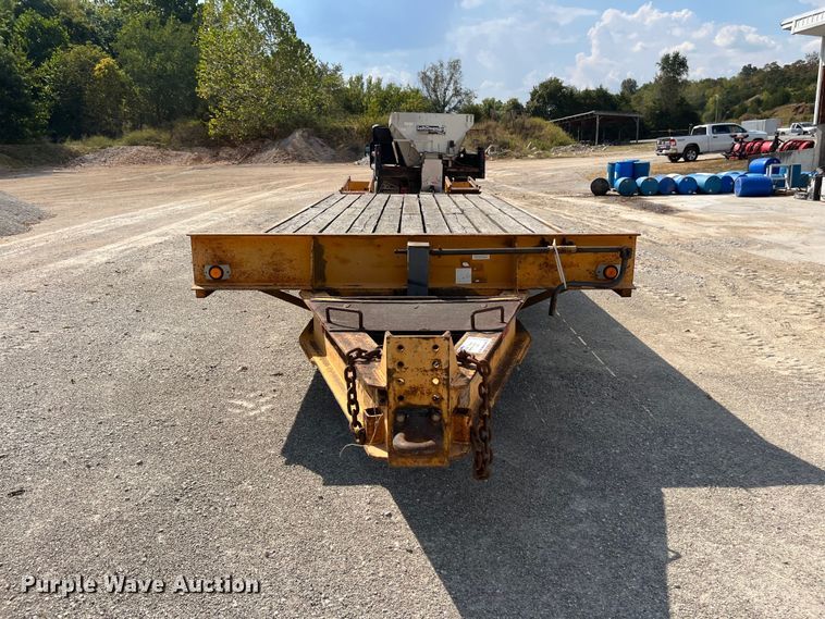 image for item FG0651 2004 Holden HCZ30KT equipment trailer