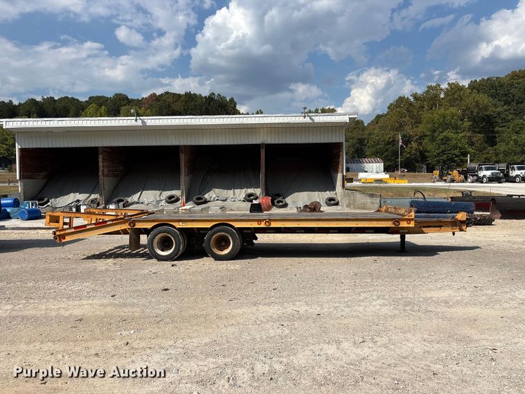 image for item FG0651 2004 Holden HCZ30KT equipment trailer