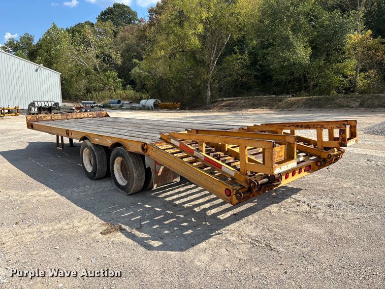 image for item FG0651 2004 Holden HCZ30KT equipment trailer