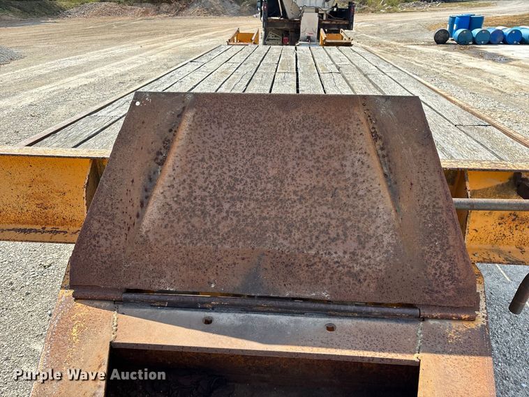 image for item FG0651 2004 Holden HCZ30KT equipment trailer