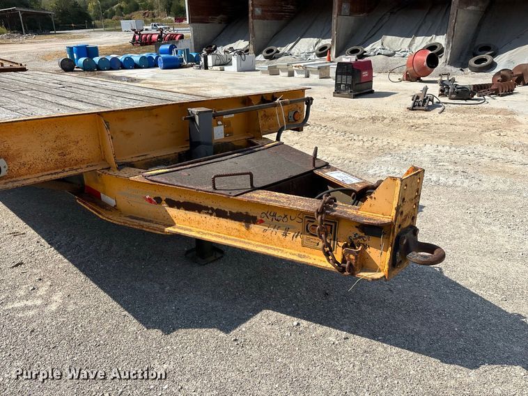 image for item FG0651 2004 Holden HCZ30KT equipment trailer