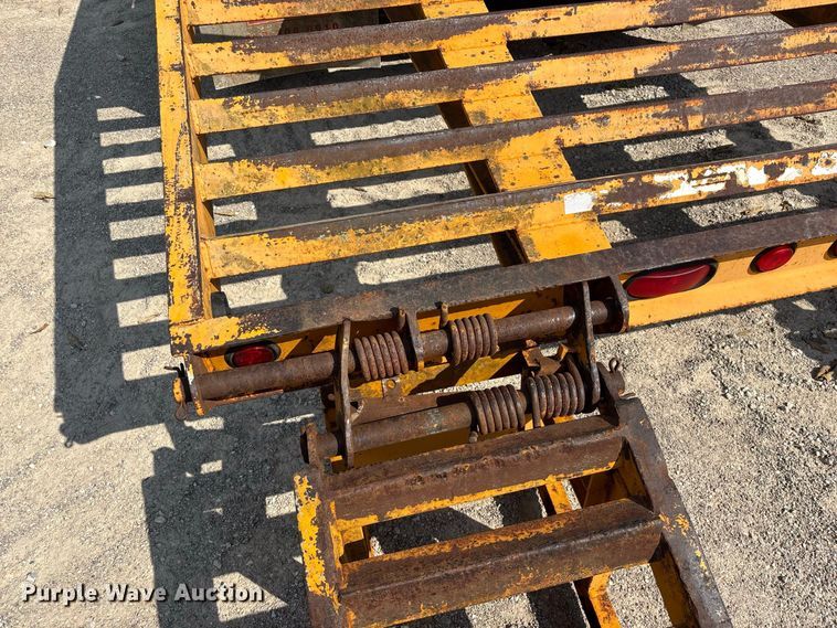 image for item FG0651 2004 Holden HCZ30KT equipment trailer