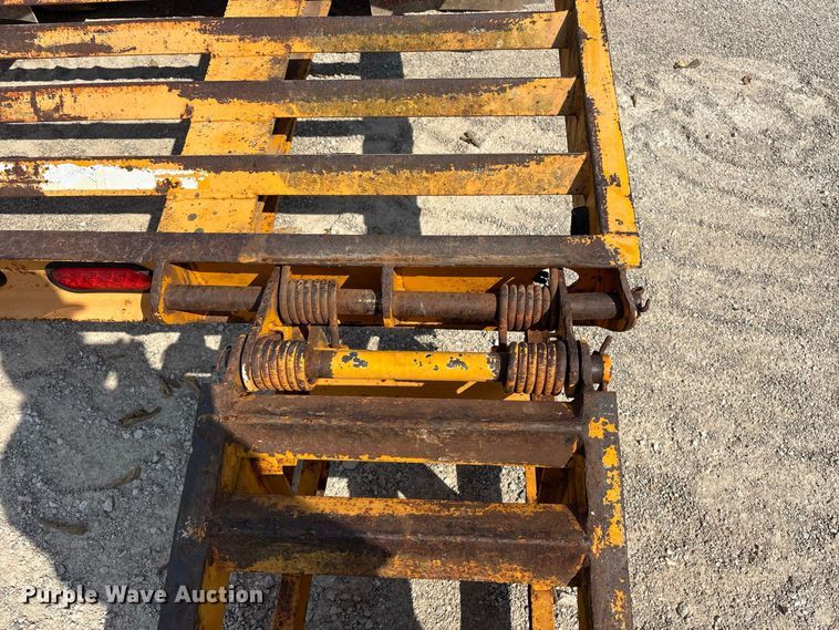 image for item FG0651 2004 Holden HCZ30KT equipment trailer