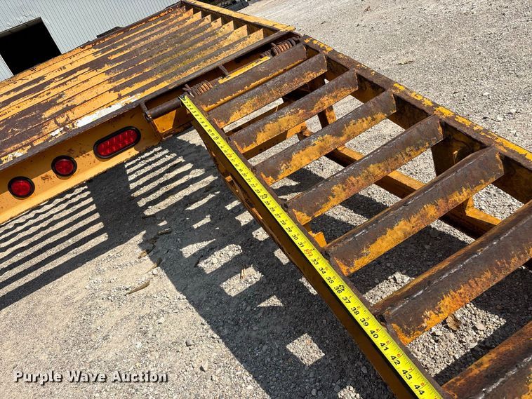 image for item FG0651 2004 Holden HCZ30KT equipment trailer