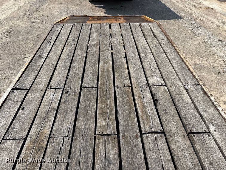 image for item FG0651 2004 Holden HCZ30KT equipment trailer