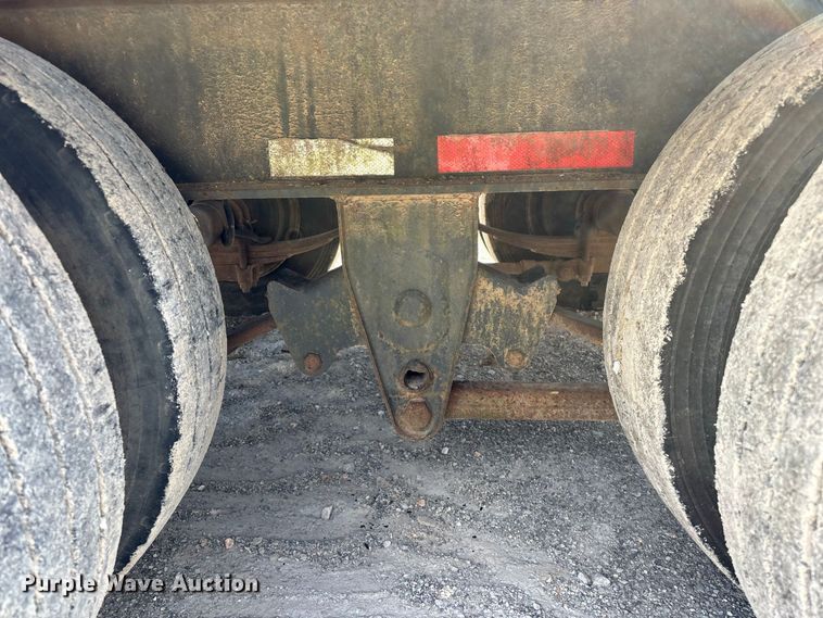 image for item FG0651 2004 Holden HCZ30KT equipment trailer