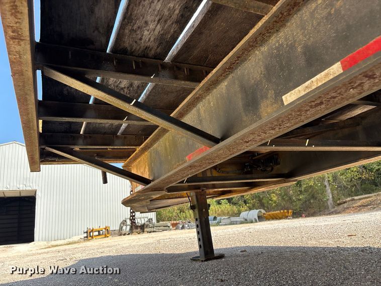 image for item FG0651 2004 Holden HCZ30KT equipment trailer