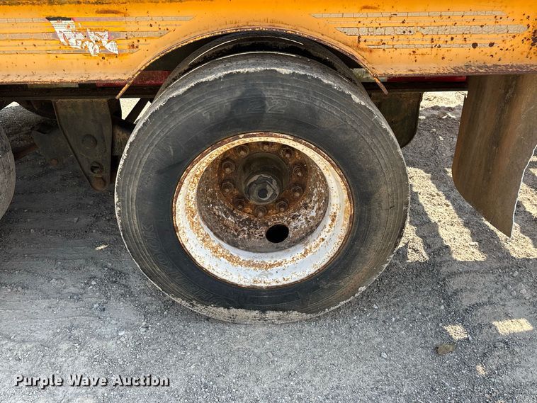 image for item FG0651 2004 Holden HCZ30KT equipment trailer
