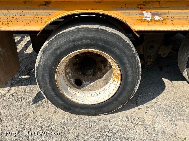 image for item FG0651 2004 Holden HCZ30KT equipment trailer