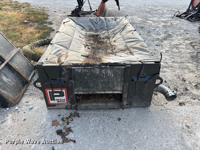 image for item FG0654 Asphalt hot box