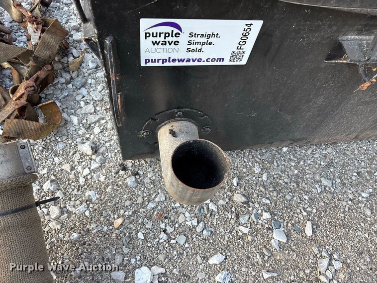 image for item FG0654 Asphalt hot box