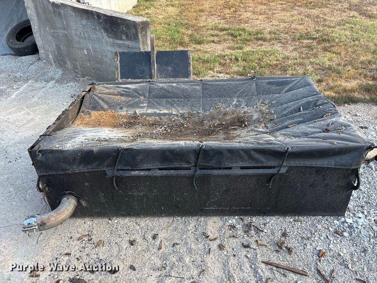 image for item FG0654 Asphalt hot box