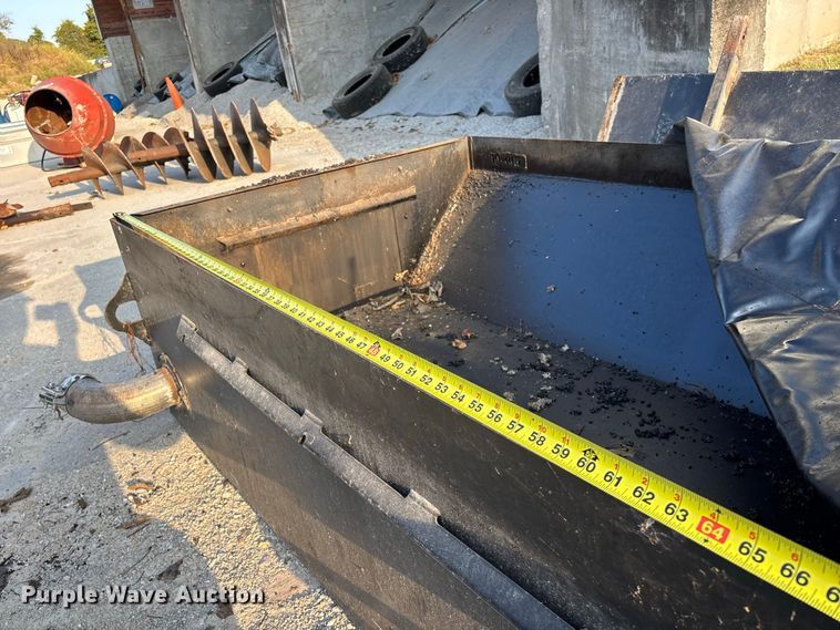 image for item FG0654 Asphalt hot box