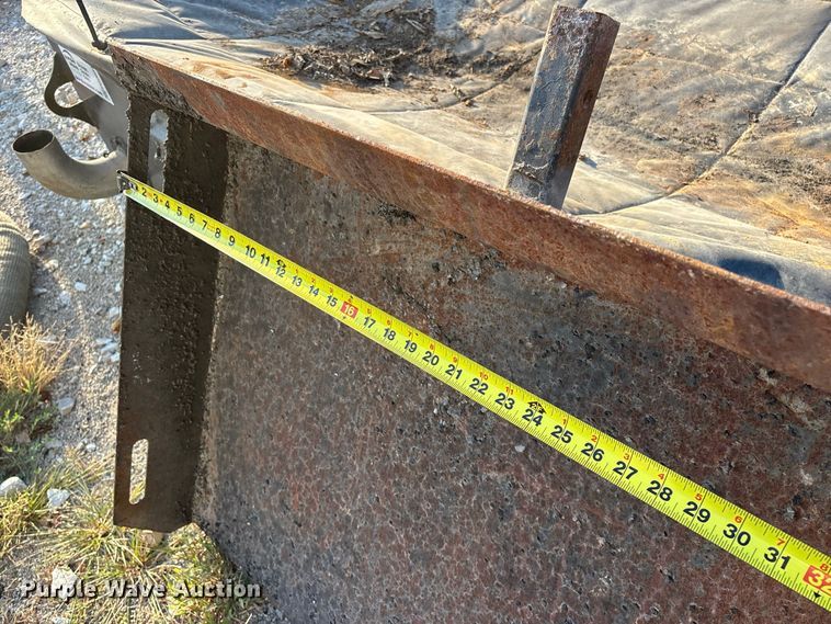 image for item FG0654 Asphalt hot box