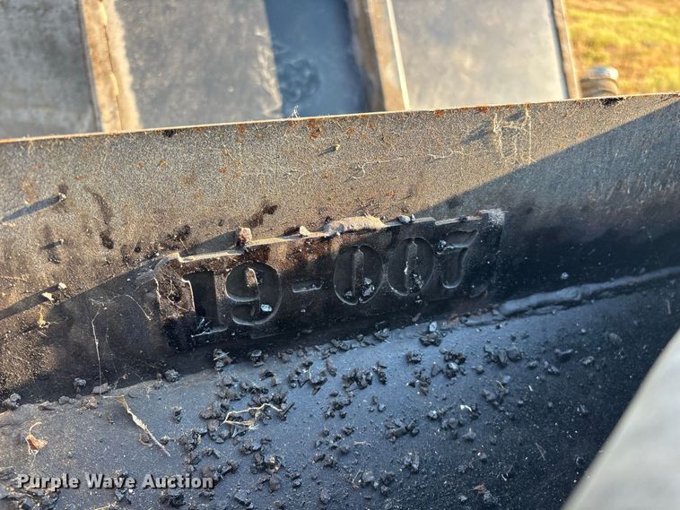 image for item FG0654 Asphalt hot box