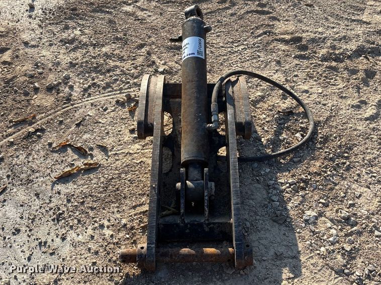 image for item FG0656 Amulet CT20BL-14 hydraulic thumb