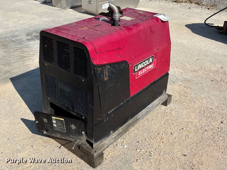 image for item FG0657 Lincoln Electric Ranger GXT welder/generator