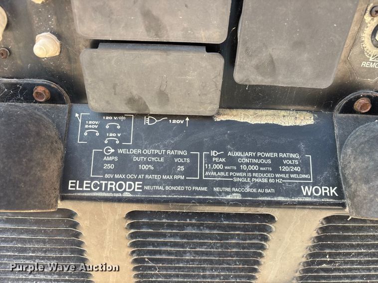 image for item FG0657 Lincoln Electric Ranger GXT welder/generator