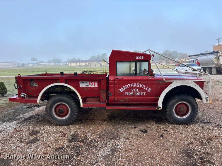 image for item FG0672 (3) Kaiser Jeep Corporation 3521 pickup trucks