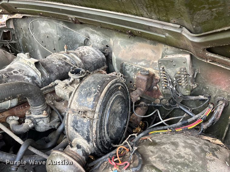 image for item FG0672 (3) Kaiser Jeep Corporation 3521 pickup trucks