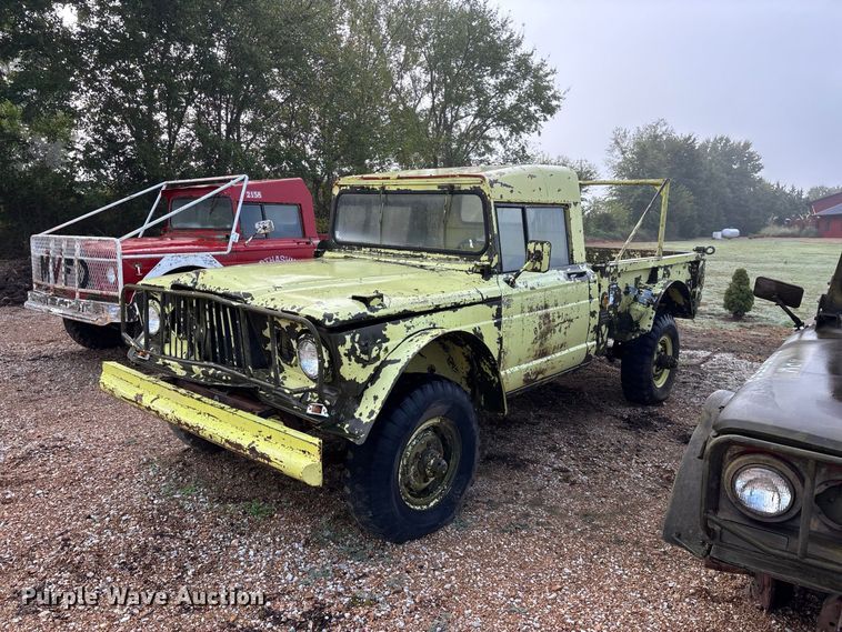 image for item FG0672 (3) Kaiser Jeep Corporation 3521 pickup trucks