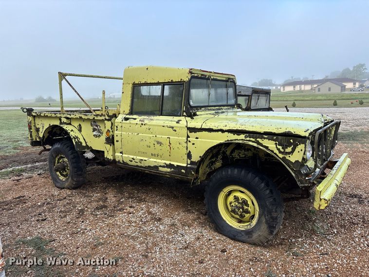 image for item FG0672 (3) Kaiser Jeep Corporation 3521 pickup trucks