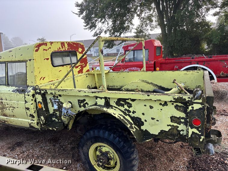 image for item FG0672 (3) Kaiser Jeep Corporation 3521 pickup trucks