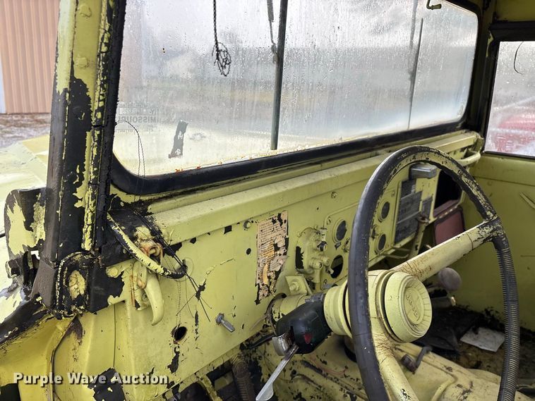 image for item FG0672 (3) Kaiser Jeep Corporation 3521 pickup trucks