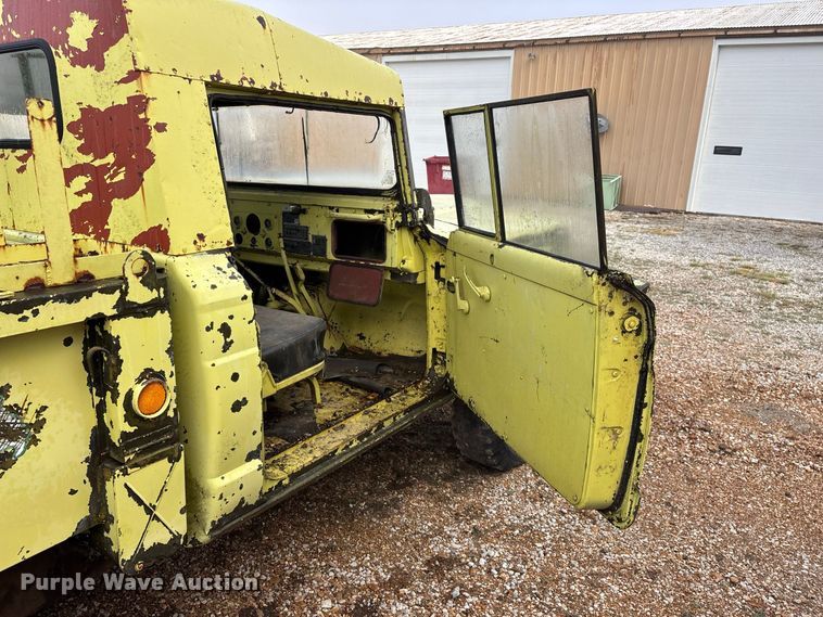 image for item FG0672 (3) Kaiser Jeep Corporation 3521 pickup trucks