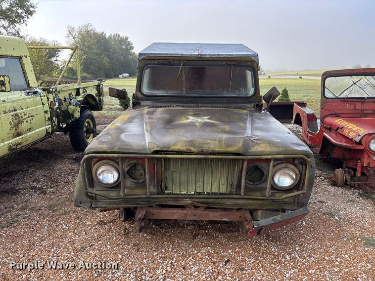 image for item FG0672 (3) Kaiser Jeep Corporation 3521 pickup trucks