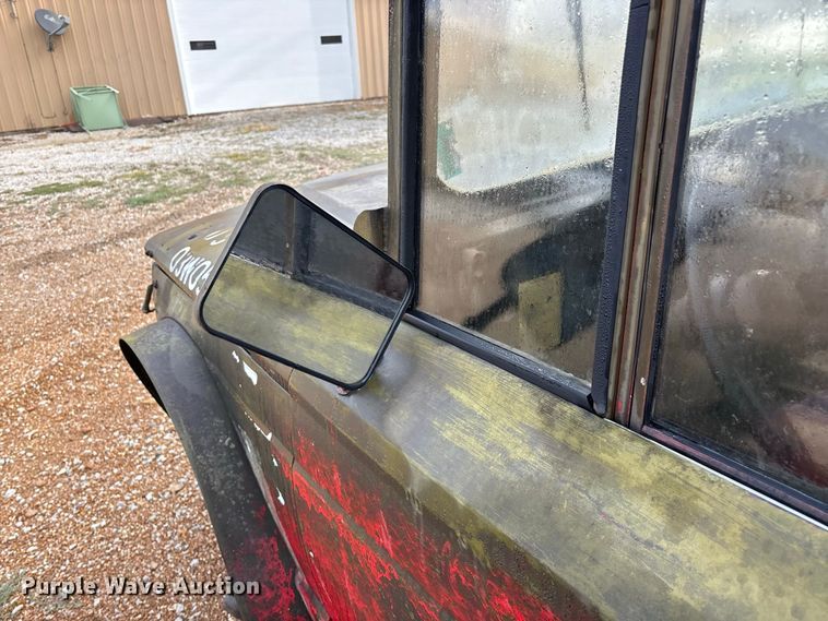 image for item FG0672 (3) Kaiser Jeep Corporation 3521 pickup trucks