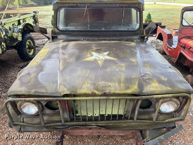 image for item FG0672 (3) Kaiser Jeep Corporation 3521 pickup trucks