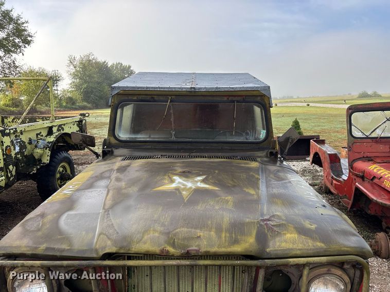 image for item FG0672 (3) Kaiser Jeep Corporation 3521 pickup trucks