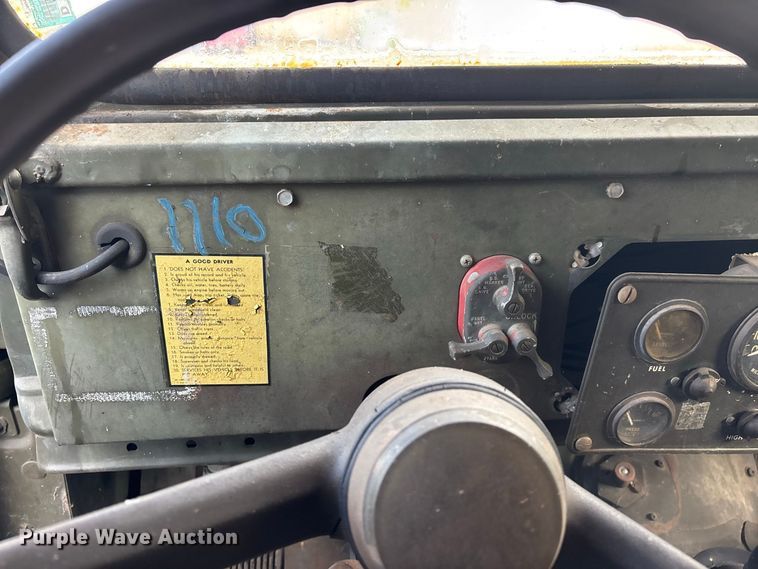 image for item FG0672 (3) Kaiser Jeep Corporation 3521 pickup trucks