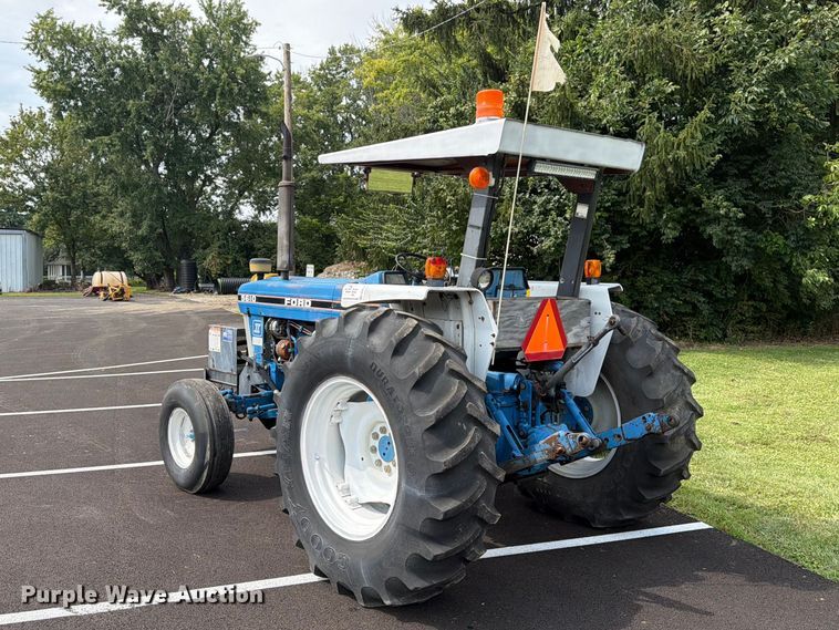 image for item FG3016 Ford 5610 tractor