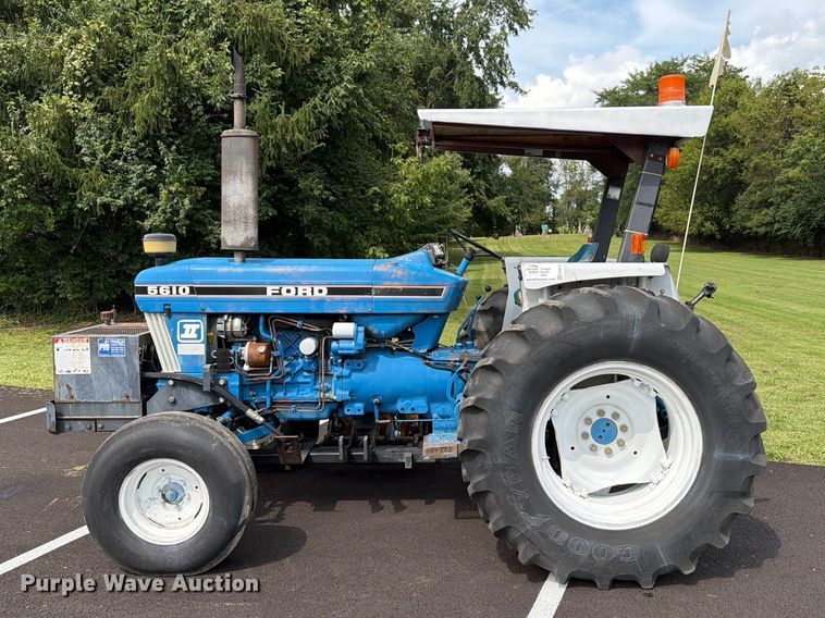 image for item FG3016 Ford 5610 tractor