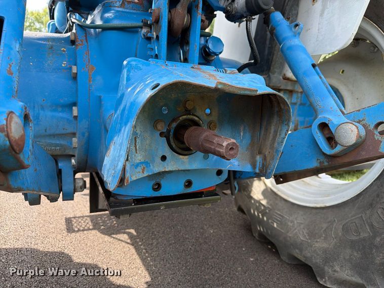 image for item FG3016 Ford 5610 tractor